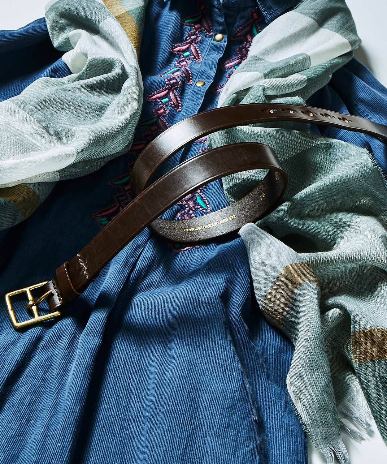 スティラップベルト 全3色 | ブライドルレザーの名門 GLENROYAL