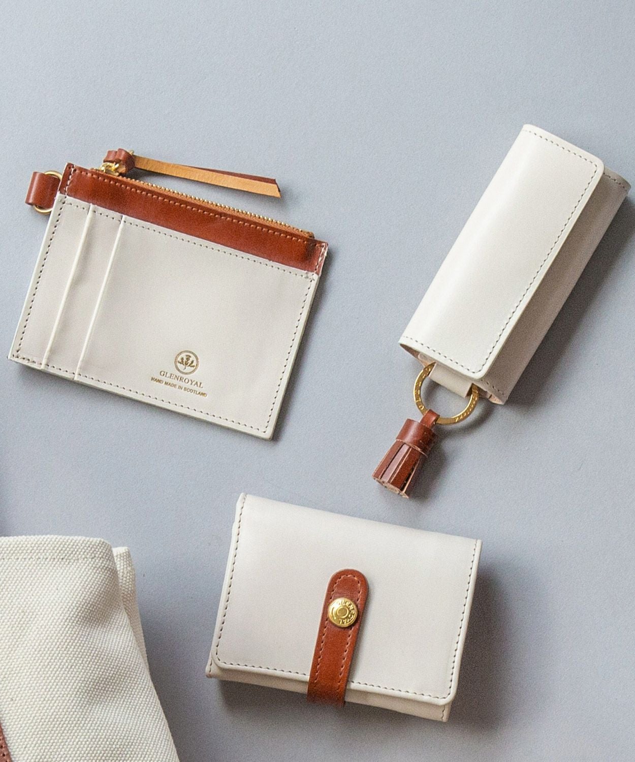 リング付きフラグメントケース(グレイスコレクション) 全3色